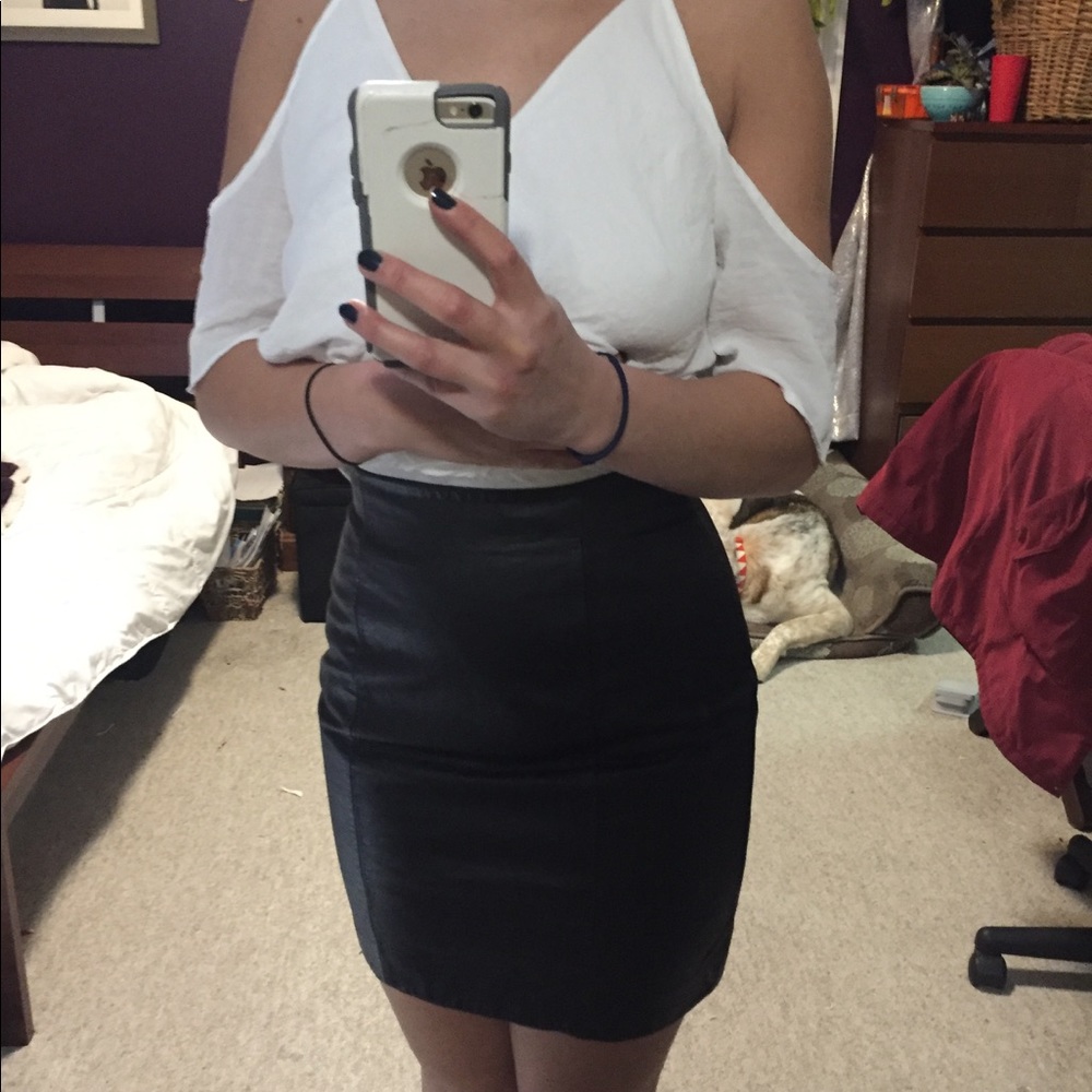 Byrnes and Baker Real Leather Skirt